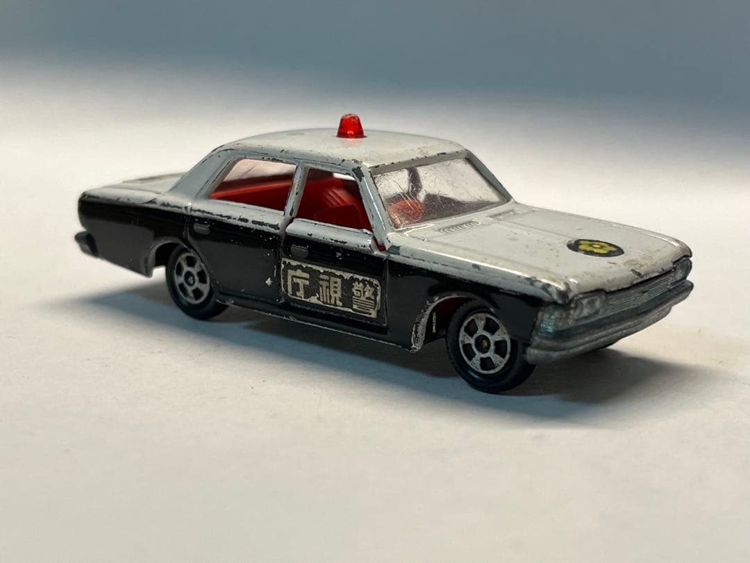 トミカ 黒箱 4-1-1 トヨタ クラウン パトカー 1Aホイール 最初期A灯