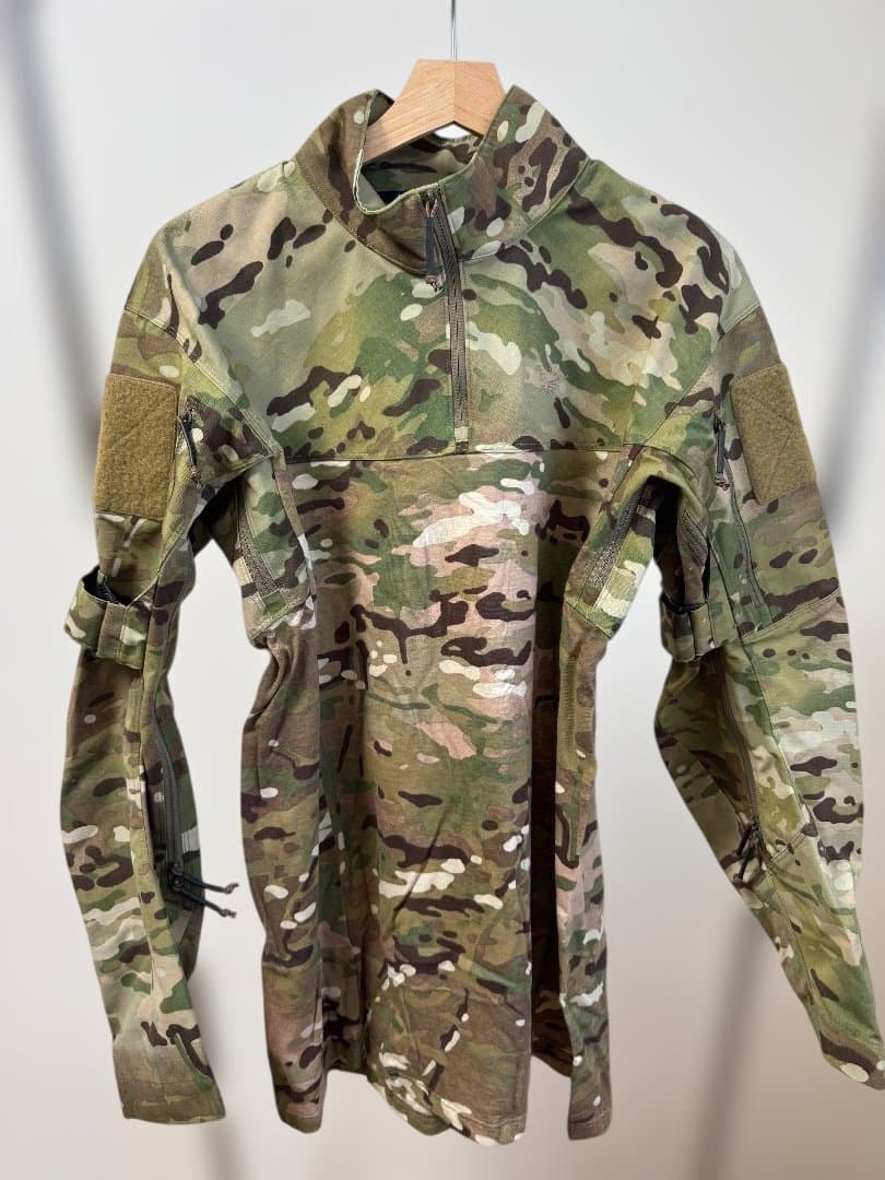 激レア 新品 Arc'Teryx Leaf Talos Half Shell M