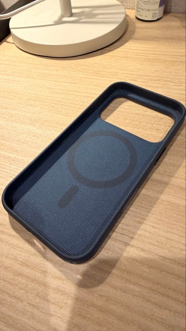 【Apple 純正】 iPhone17pro用 TechWoven Case