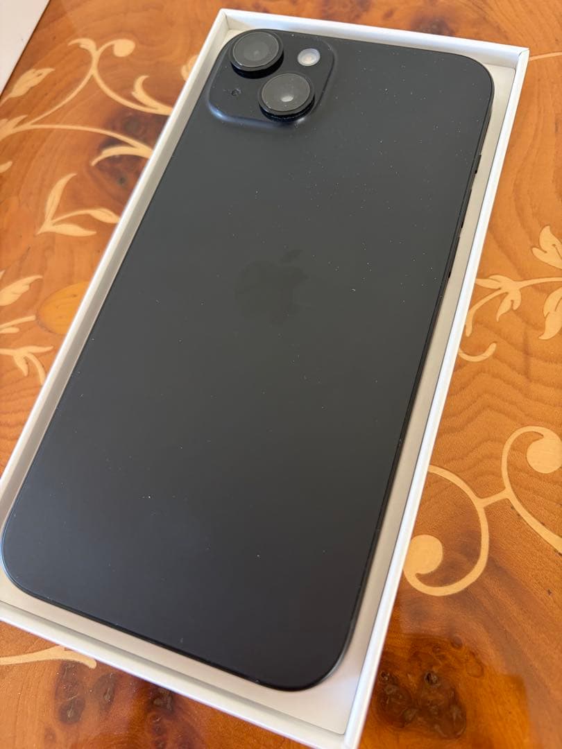 極美品2/28までiPhone 15 plusブラック 本体 箱付き