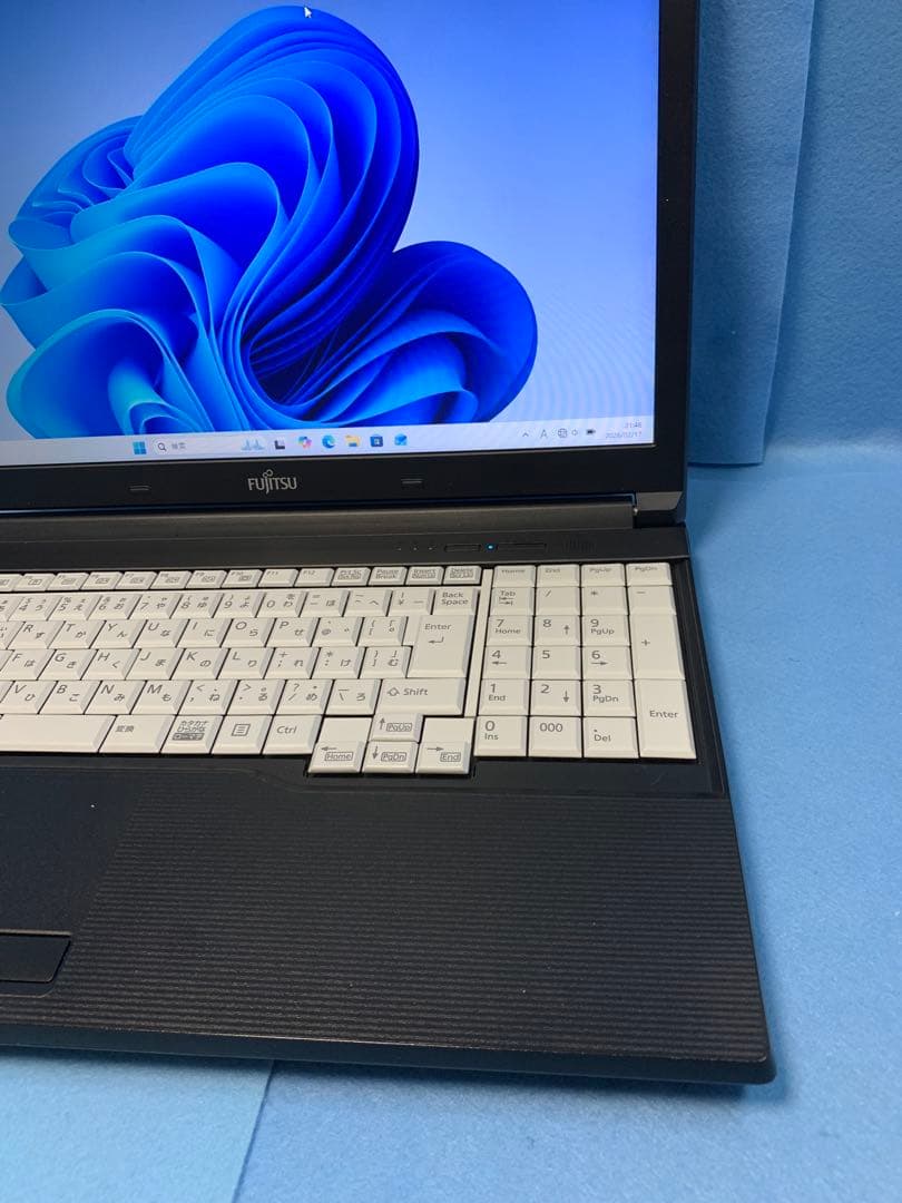 富士通/6th i5/Win11Pro/Office2021/新SSD/8GB①
