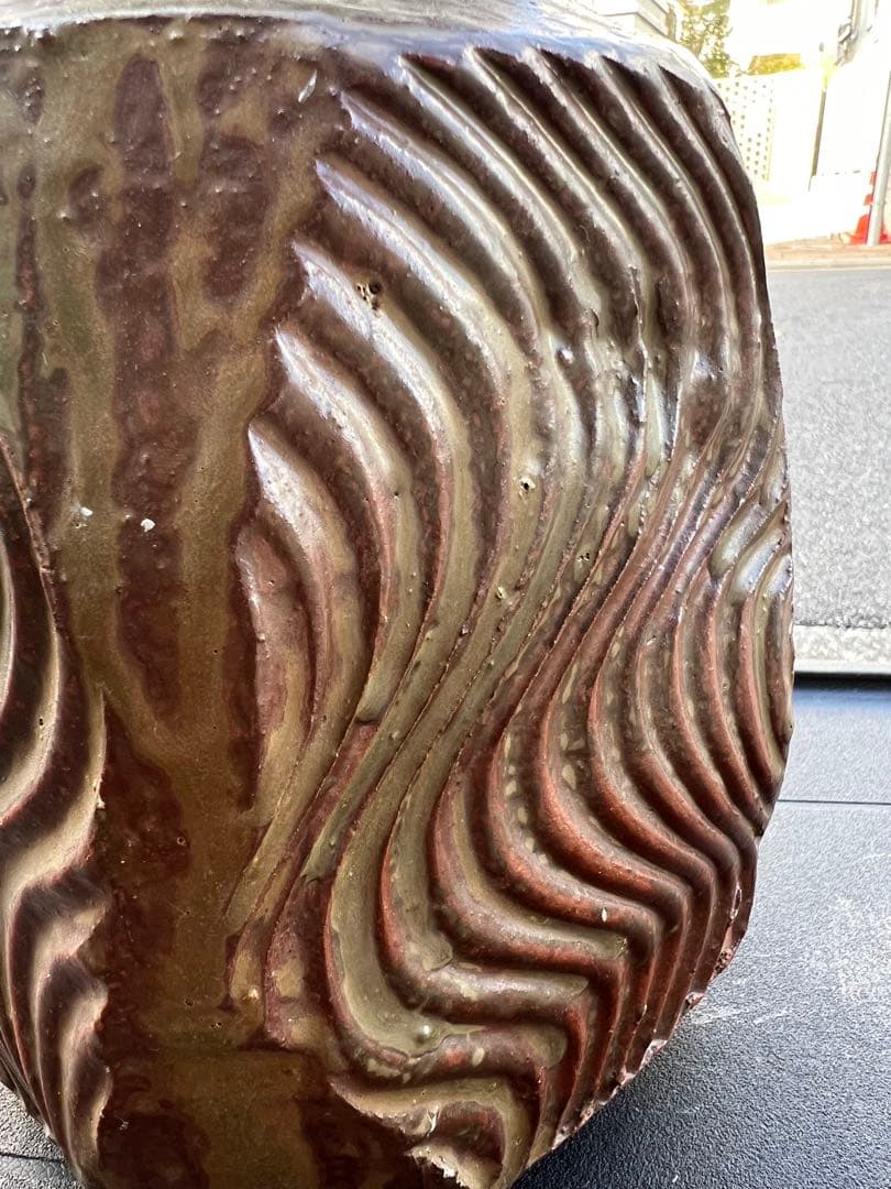 花瓶 花器 花入 壺 陶器 波模様 アート 作家 置物 インテリア アンティーク