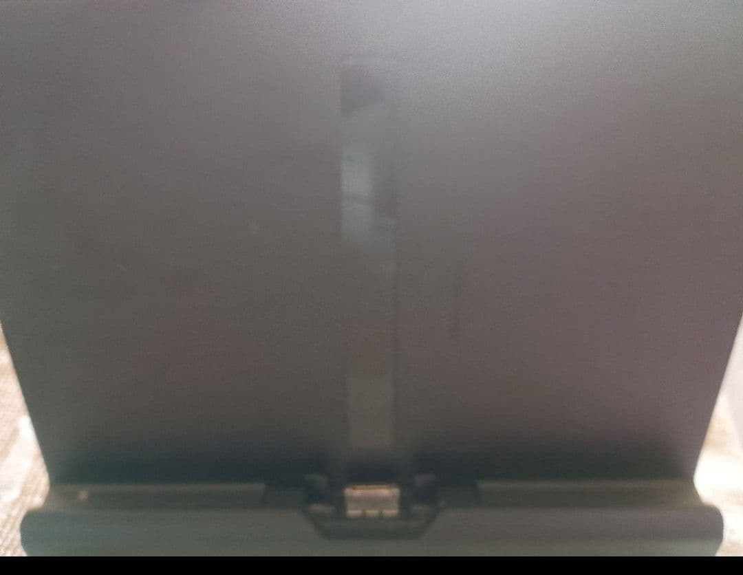 日本製タブレットPC 富士通 FMV Windows10