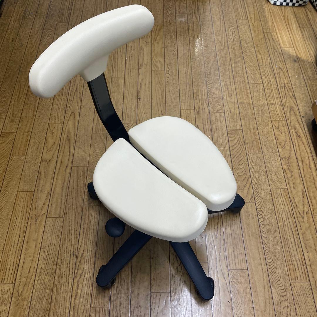 アーユルチェア　オクトパス　ベージュ　姿勢サポート　ayur chair