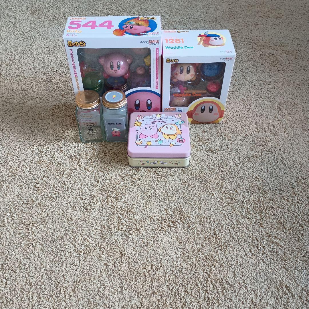 ねんどろいどカービィ、ねんどろいどワドルディ、空き缶、空き瓶