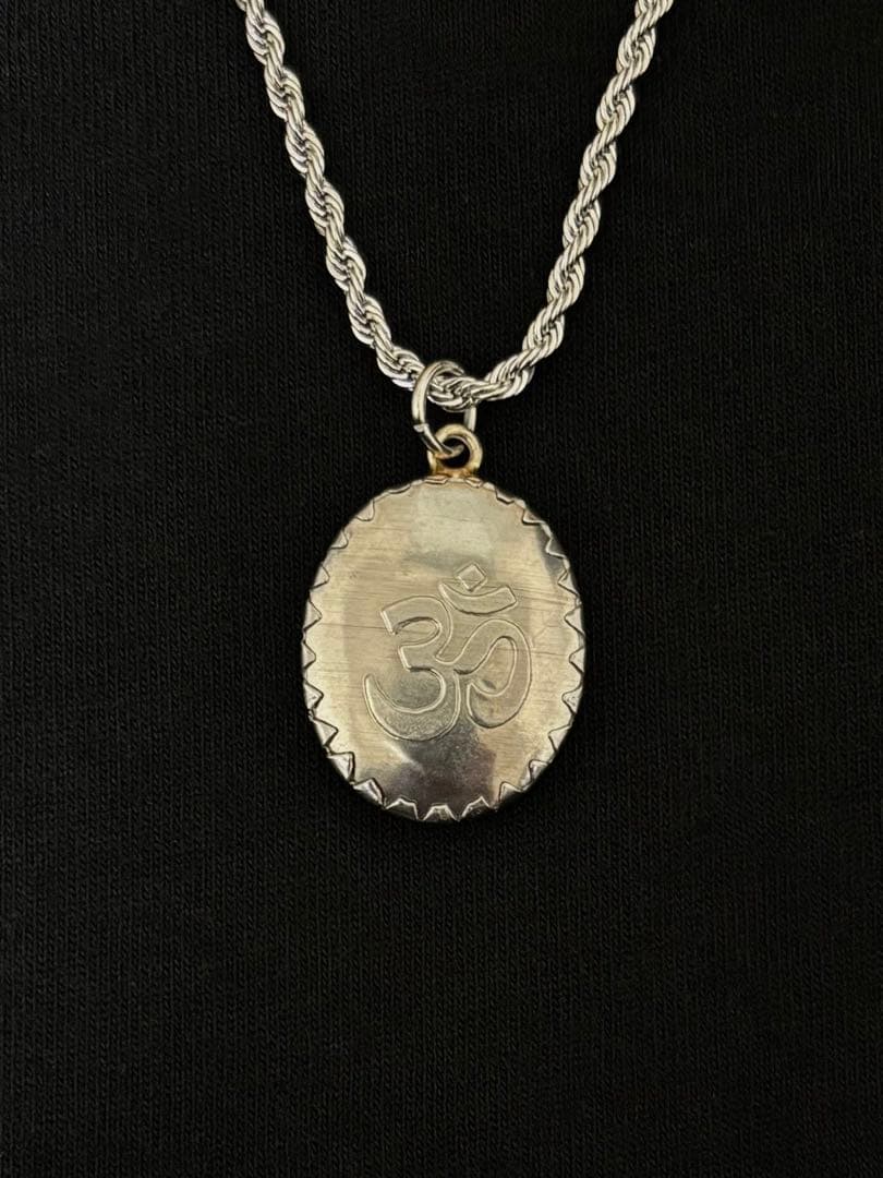 藤井風さん　オームペンダント クリシュナ神〈イエロー〉