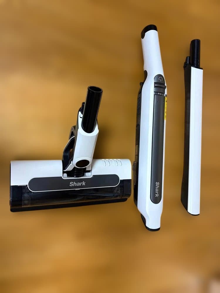 りくぷー　美品★Shark CS150JAE ほぼ未使用