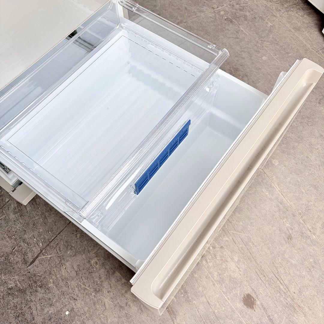 配送設置無料！純正Panasonicシャンパン洗練されたフラットデザイン冷蔵庫！