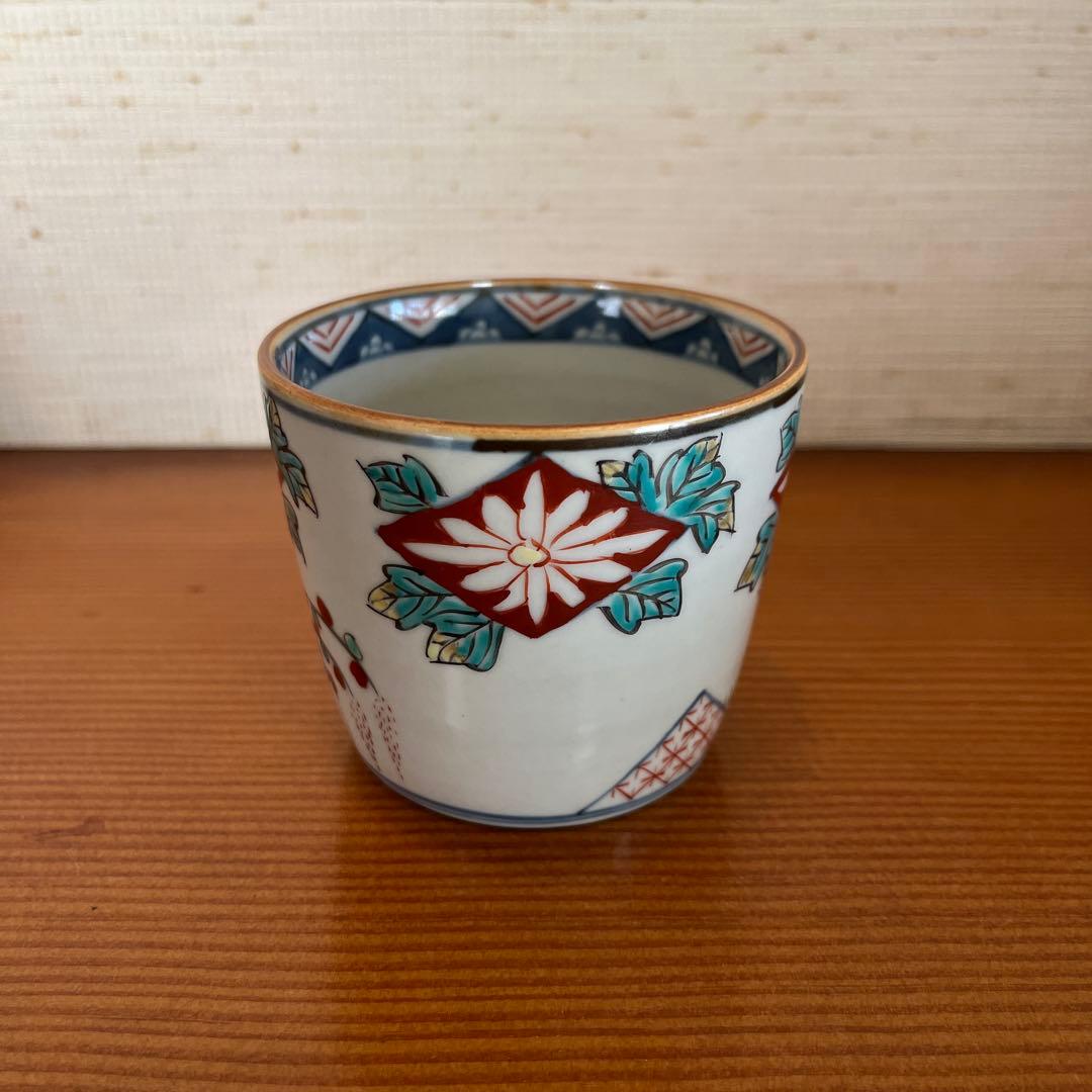 有田焼　五代走波　染錦 菊花幾何文　蕎麦猪口