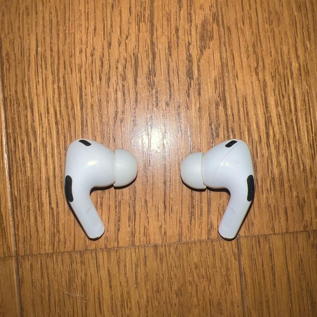 AirPods Pro 第2世代（A2700）※接続不可ジャンク品
