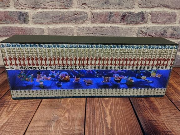 ドラゴンボール コミック 背表紙 フィギュア 24体＋LEDディスプレイケース
