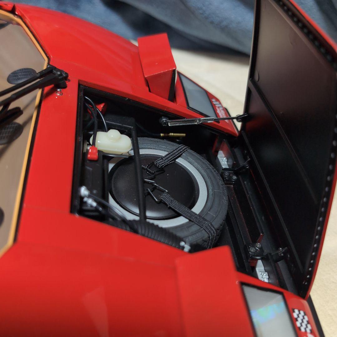 ディアゴスティーニの ランボルギーニLP500S 1/8ダイキャストモデル