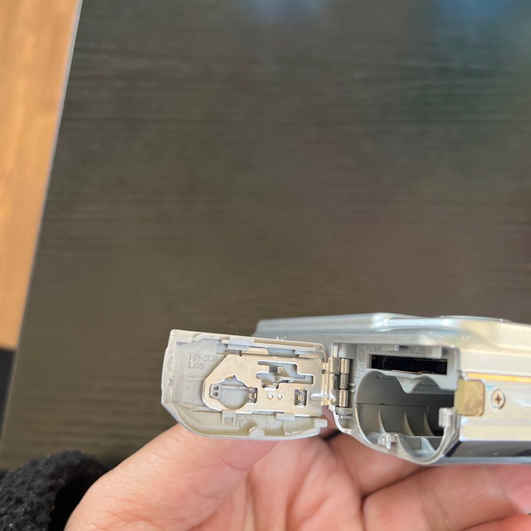 デジタルカメラ FUJIFILM FinePix AX300