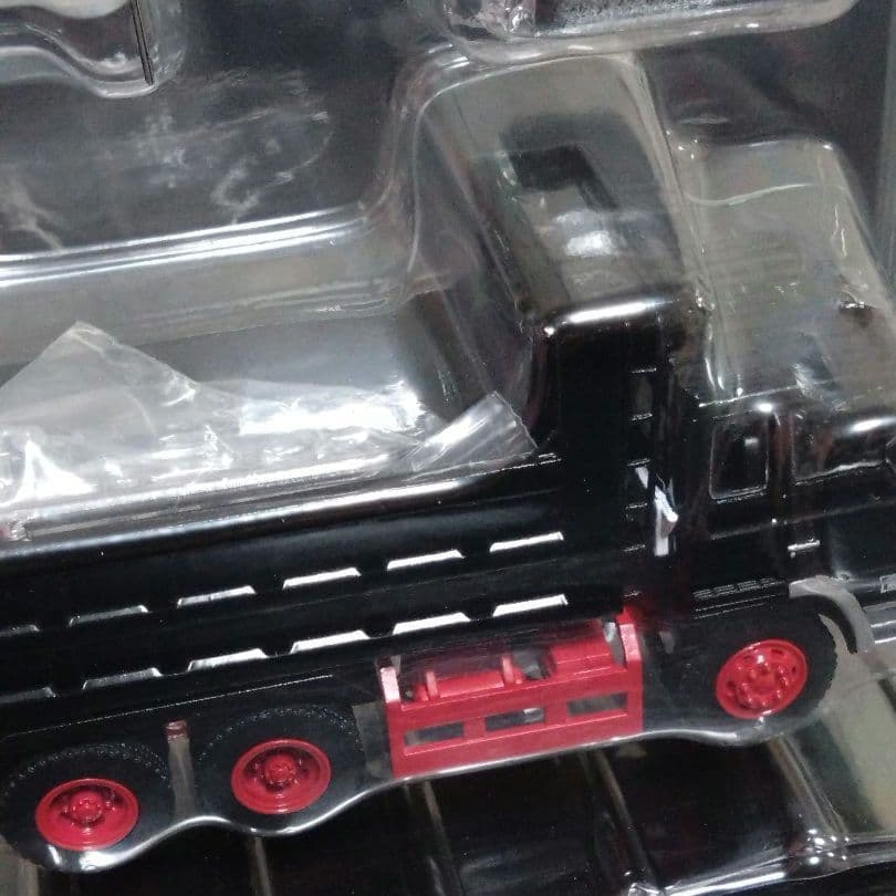 DBGT 1/64 日野 スーパードルフィン ダンプ トラック (ブラック)