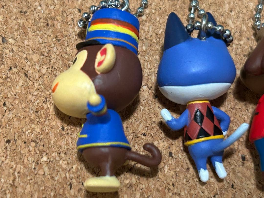 どうぶつの森　キーホルダー　フィギュア　ミニチュア　8体　セット