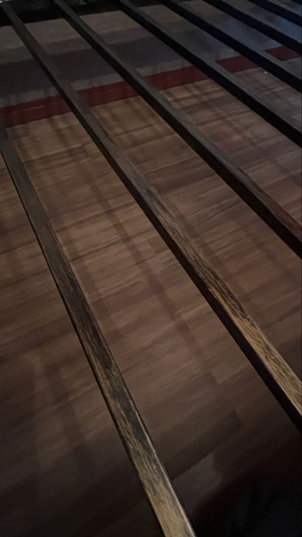 シングルベッドフレーム 金属製 アイアン　ゴールド　アンティーク風