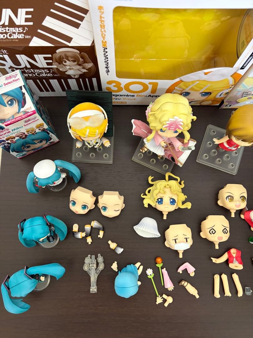【まとめ売り】フィギュア　ねんどろいど　初音ミク　鏡音リン　春ちゃん　MEIKO
